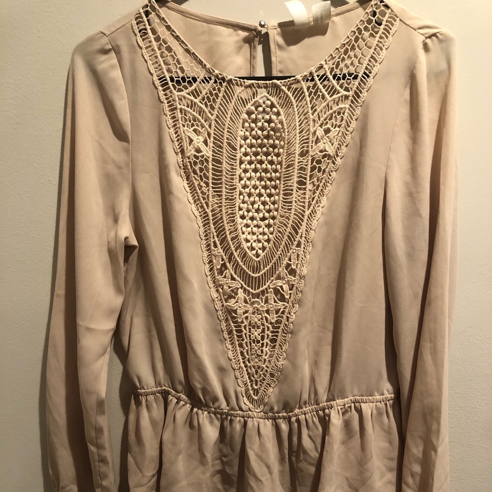 Forever 21 exclusive brand blouse. Size Medium.